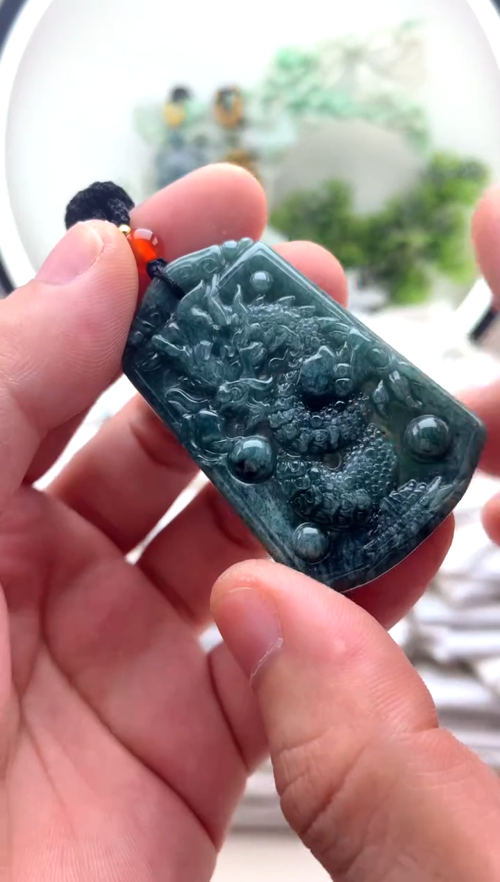 颈饰未镶嵌翡翠麦***1挂件