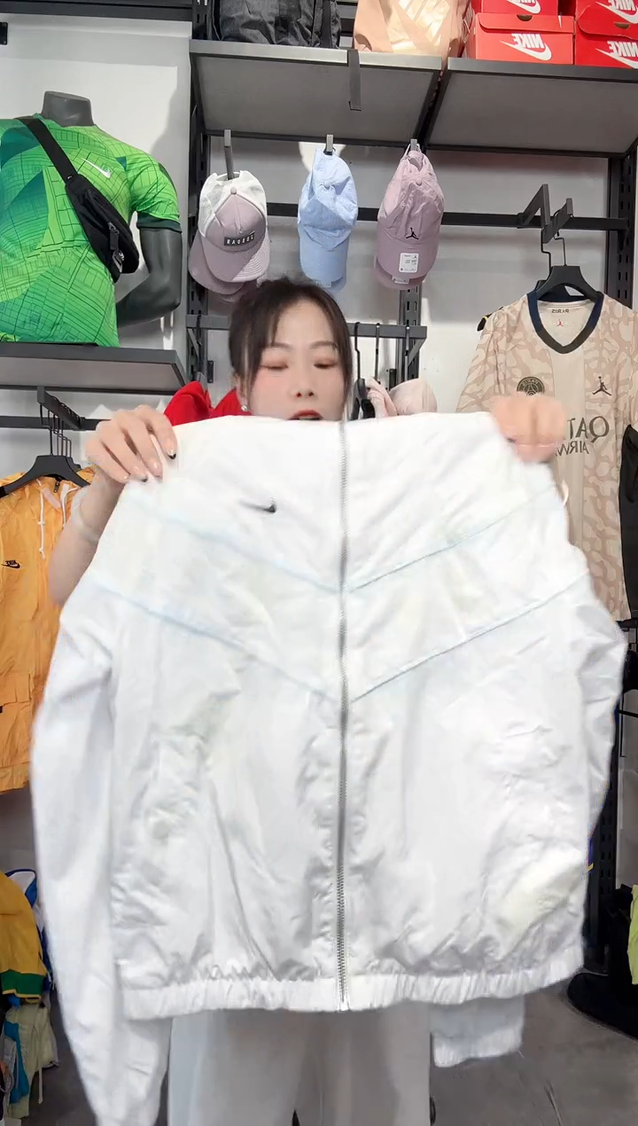 1484   编码 瑕疵款直播间过款为准 尺码M