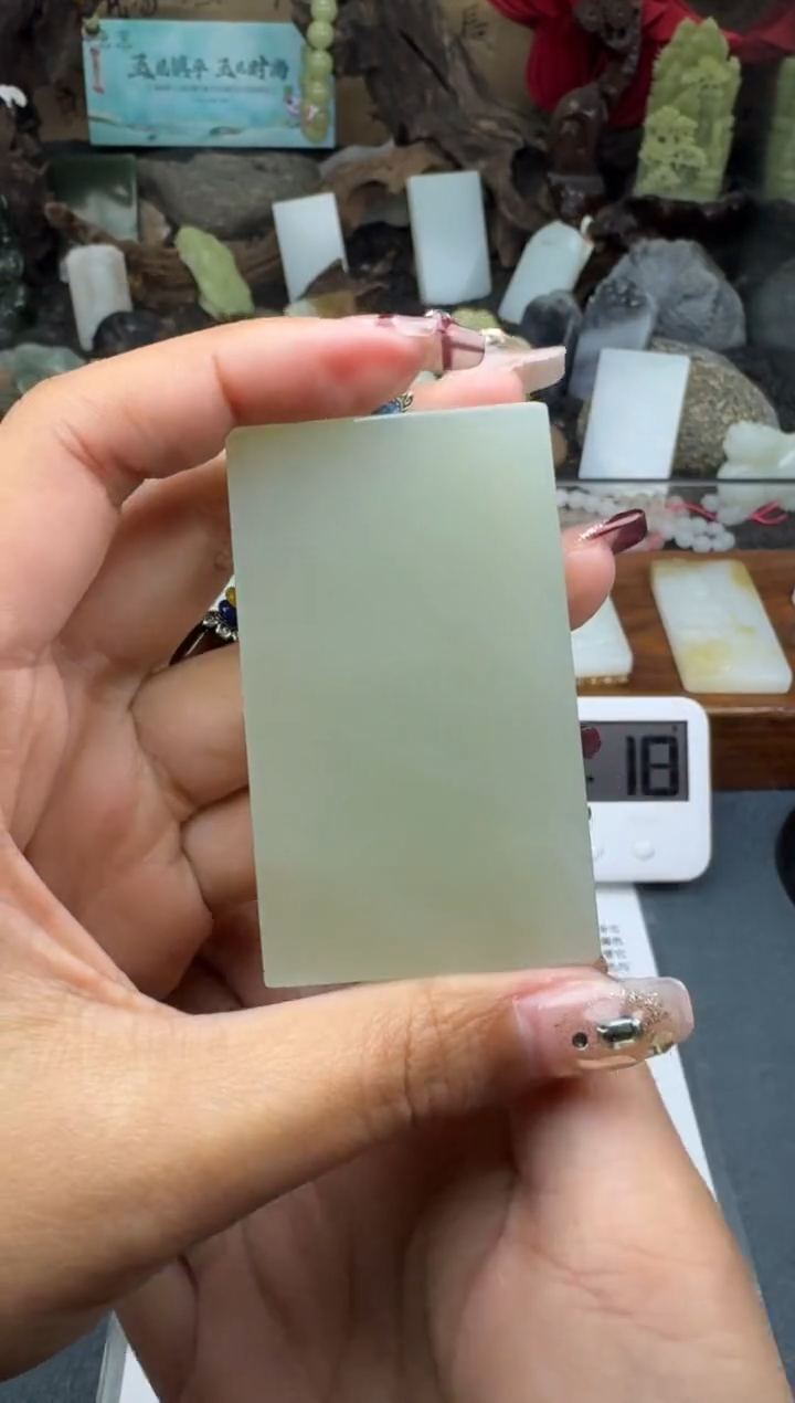 【闪购商品】和田玉颈饰未镶嵌菲菲