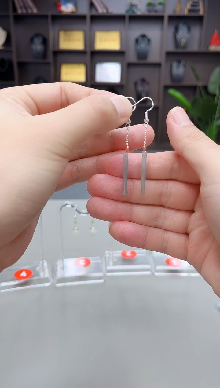 未镶嵌翡翠耳饰320000