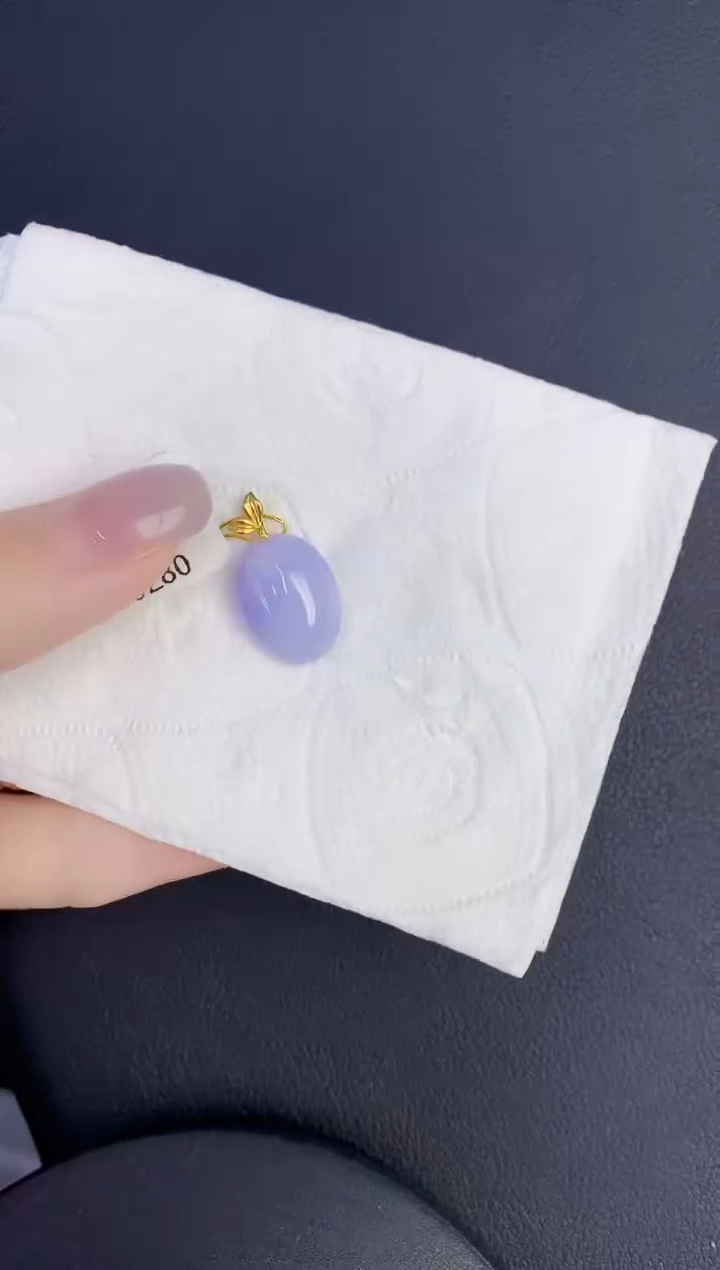 颈饰18K金镶嵌翡翠缅甸天然翡翠A货