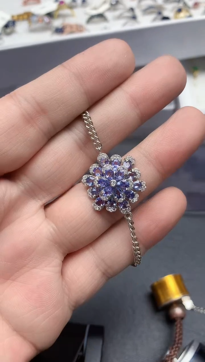 【闪购商品】坦桑石手链银S925镶嵌.........