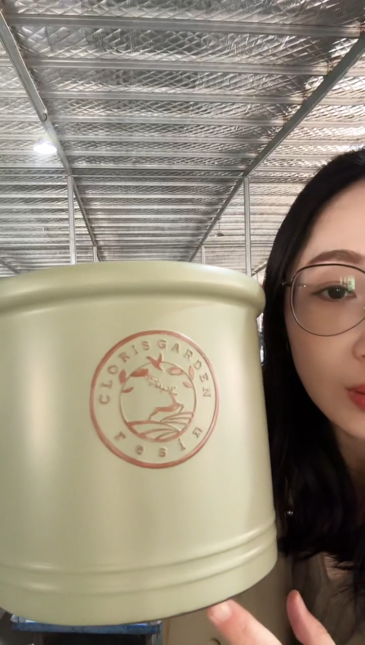 【闪购商品】塑料瑕疵8寸克里欧圆柱抹茶绿2只带内网