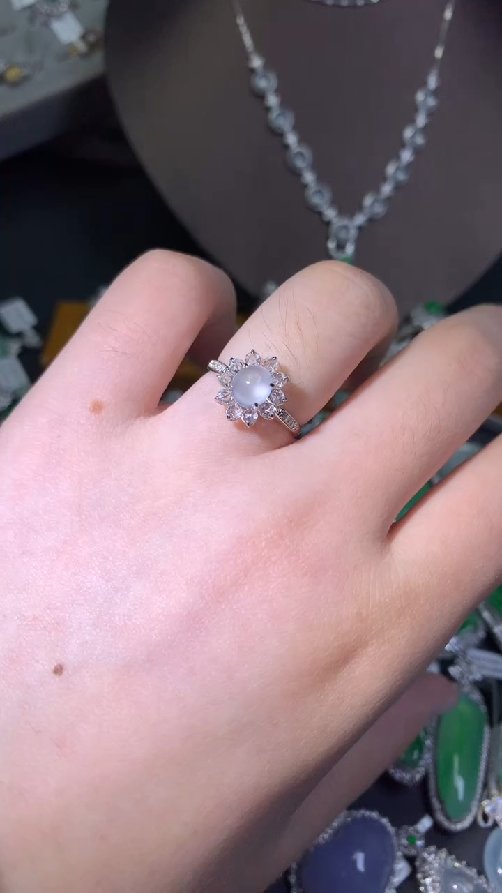 吊坠(不含链)18K金镶嵌翡翠戒指