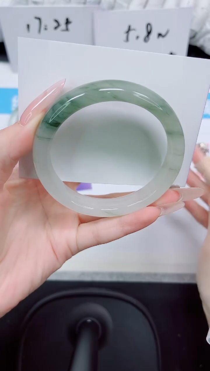 石英质玉手镯未镶嵌347