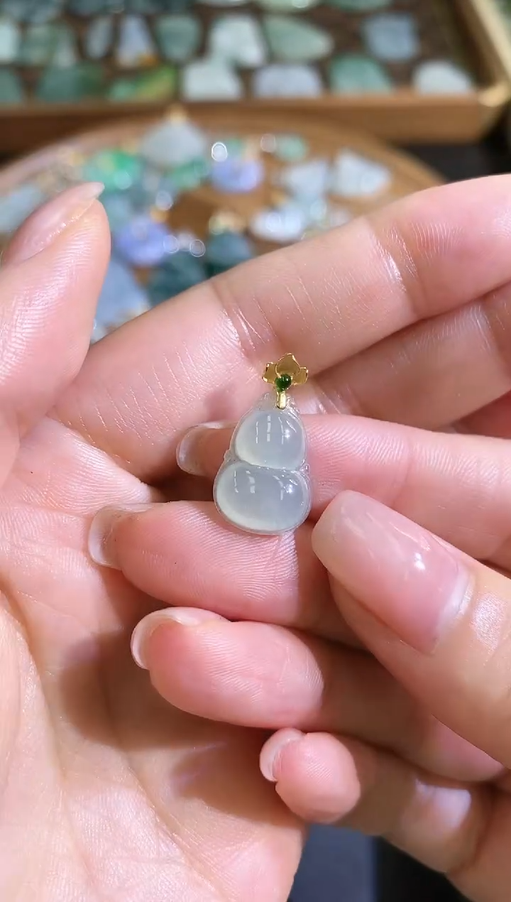 【闪购商品】翡翠颈饰18K金镶嵌250305116