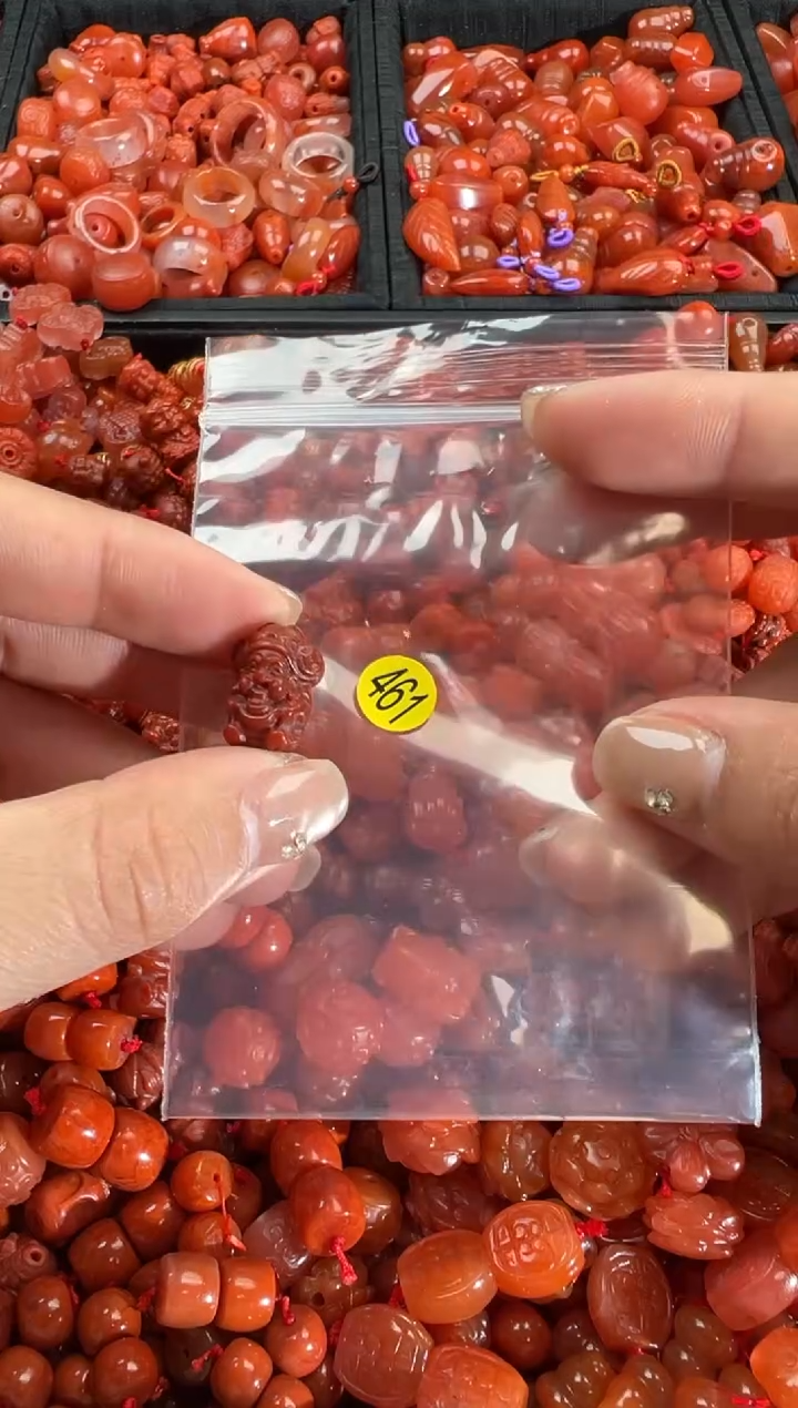 【闪购商品】南红玛瑙颈饰未镶嵌1