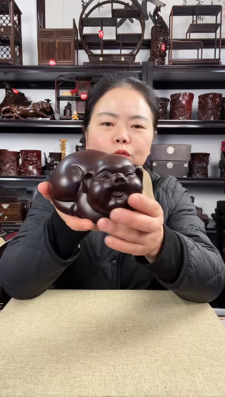 木老李红木工艺品大猪