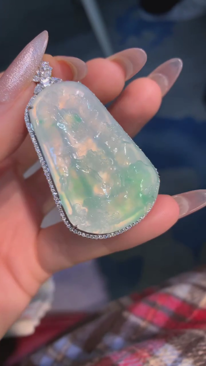 【闪购商品】翡翠吊坠(不含链)18K金镶嵌吊坠