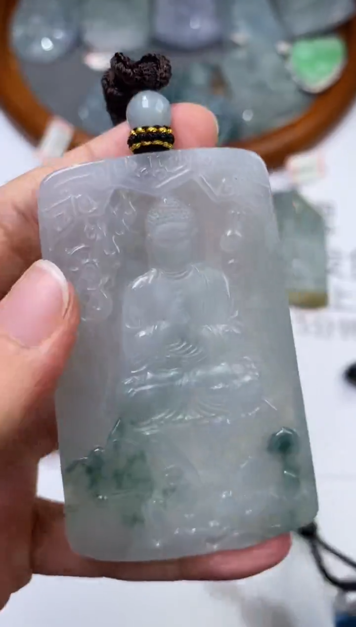 未镶嵌挂件翡翠304213      多人