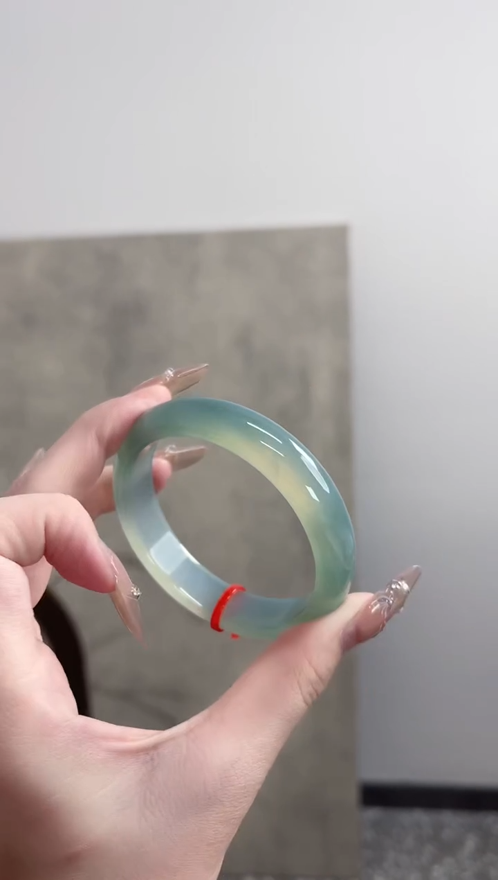 【闪购商品】玛瑙/玉髓手镯未镶嵌57-58圈 需要包容宽胎