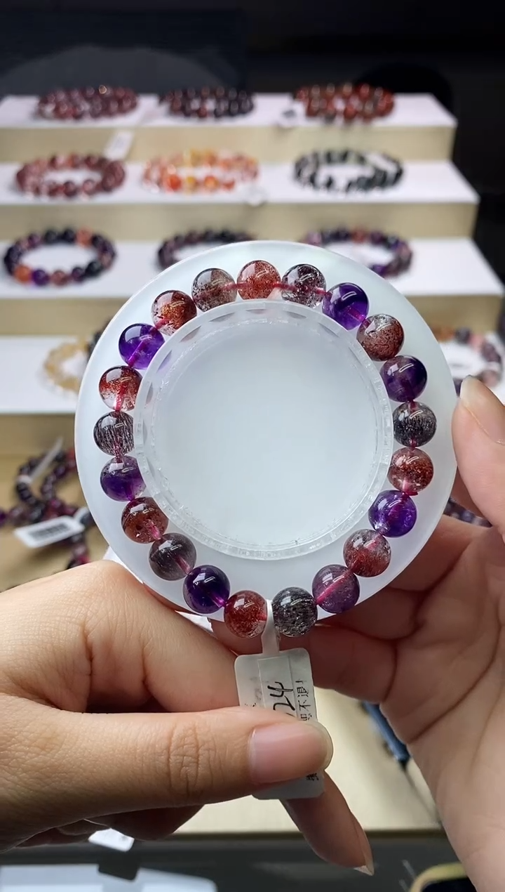 【闪购商品】水晶手链未镶嵌黑加仑超七9m+