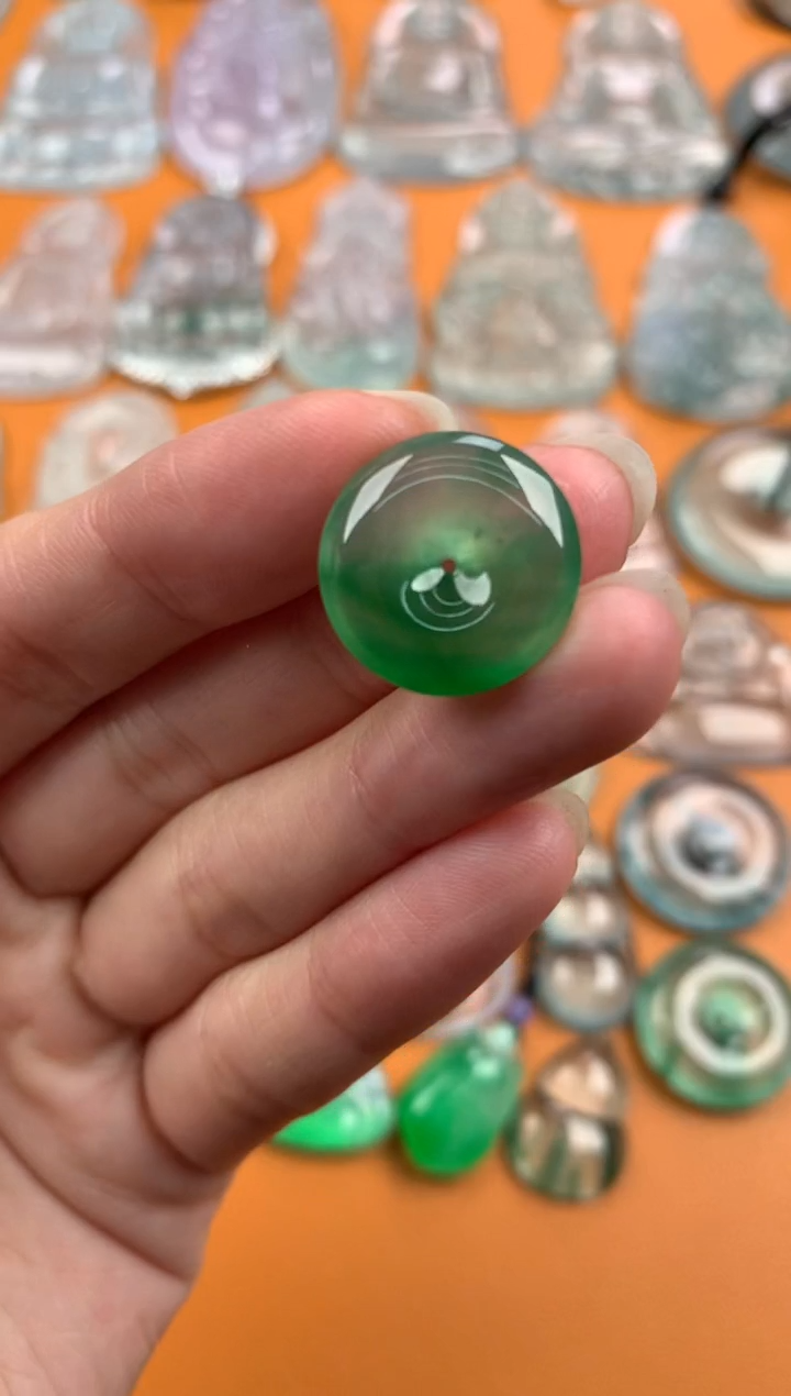 【闪购商品】翡翠颈饰未镶嵌16.8-3.8