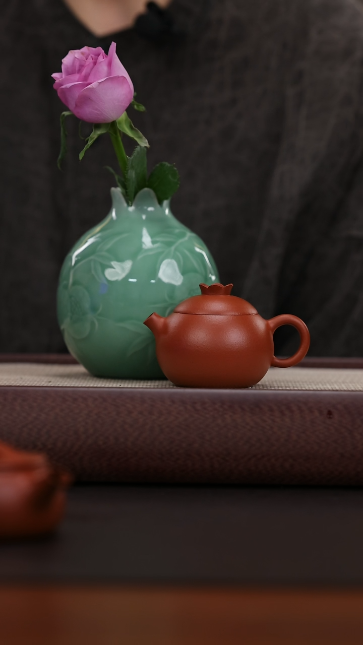茶壶紫砂xyt 朱泥 石榴 90cc+石榴花瓶