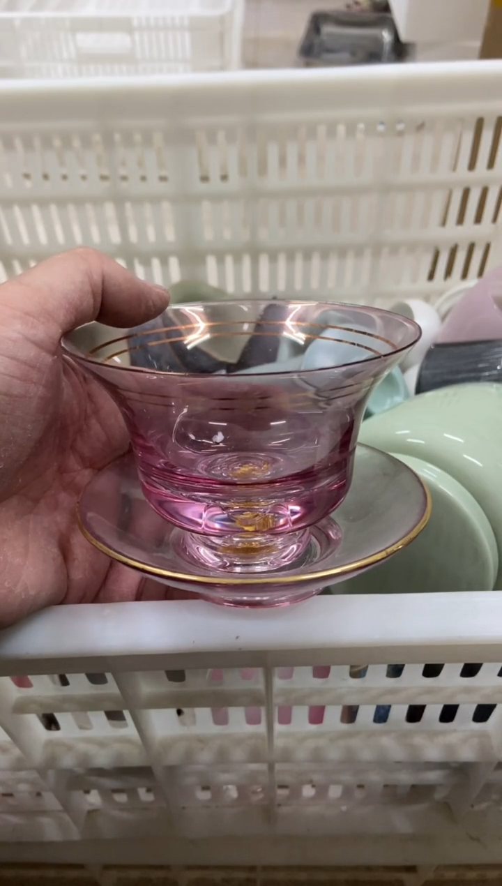 杯无运费险有瑕疵的摄影的产品有使用过的痕迹有点脏介意勿拍