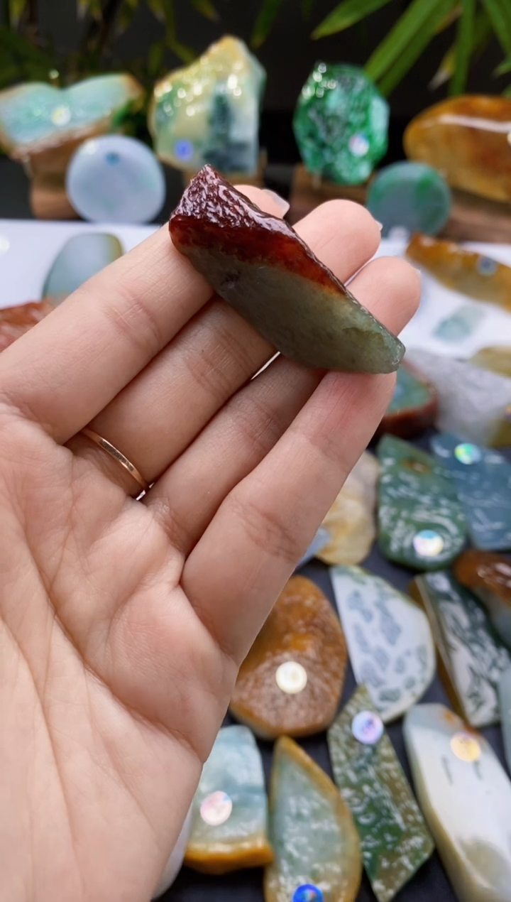 【闪购商品】定制翡翠未镶嵌翡翠