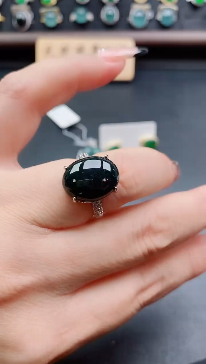 银S925镶嵌戒指翡翠1