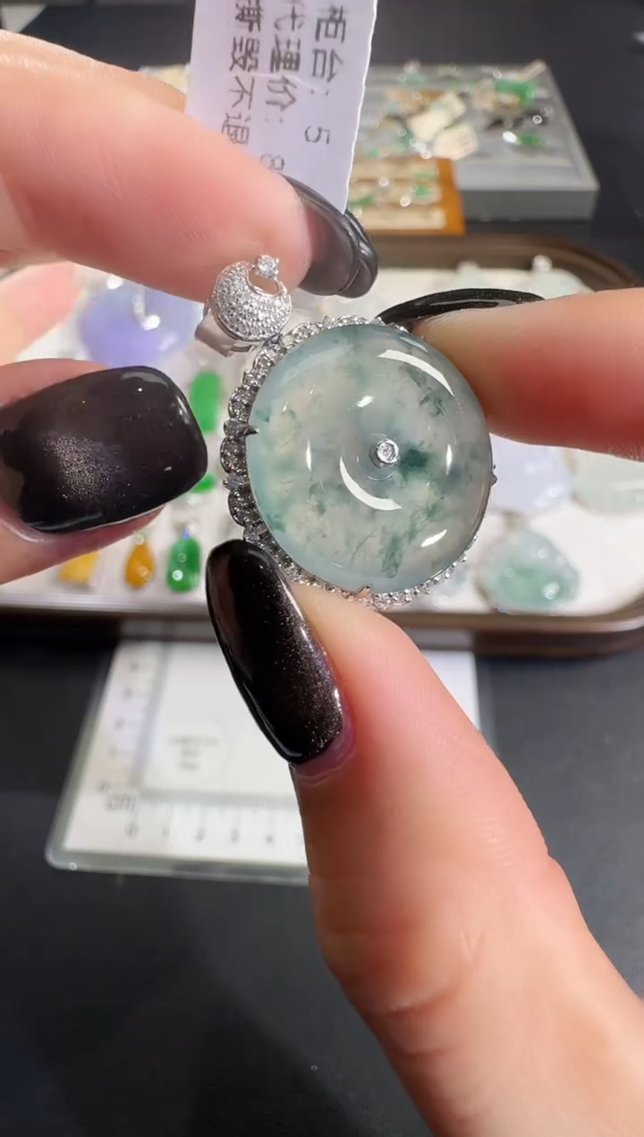 吊坠(不含链)18K金镶嵌翡翠【源头工厂】钻石镶嵌