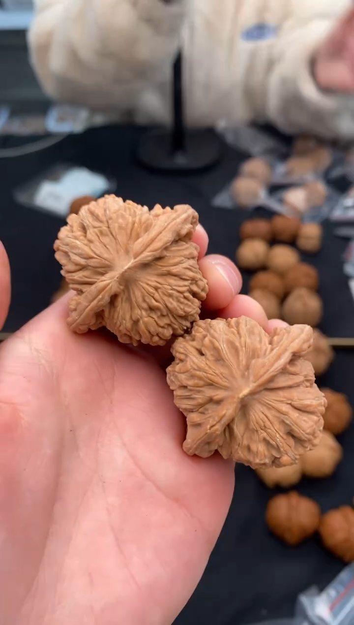 【闪购商品】文玩核桃把件汉高楼42-t419