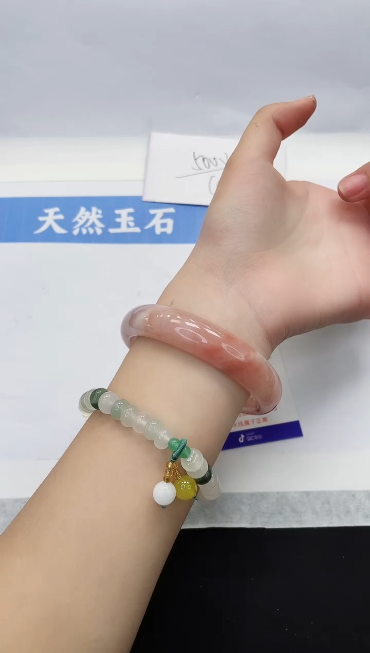 【闪购商品】石英质玉手镯未镶嵌H57-60+