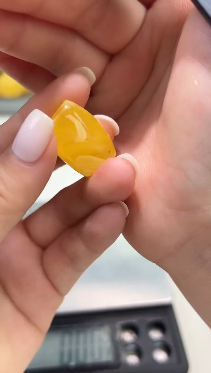 裸石琥珀未镶嵌琥珀蜜蜡吊坠