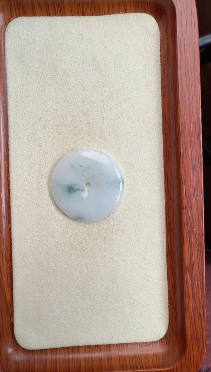 【闪购商品】翡翠吊坠(不含链)未镶嵌瘦shou  孤品