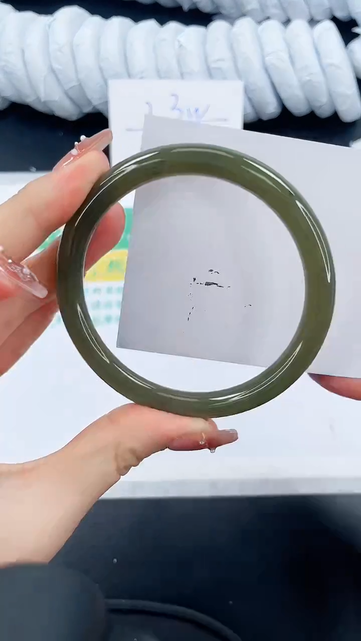 【闪购商品】和田玉手镯未镶嵌191-60.3