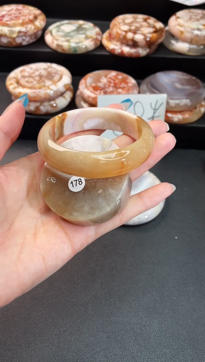 手镯玛瑙/玉髓未镶嵌石英质玉56圈55/56带(赠送镯心)