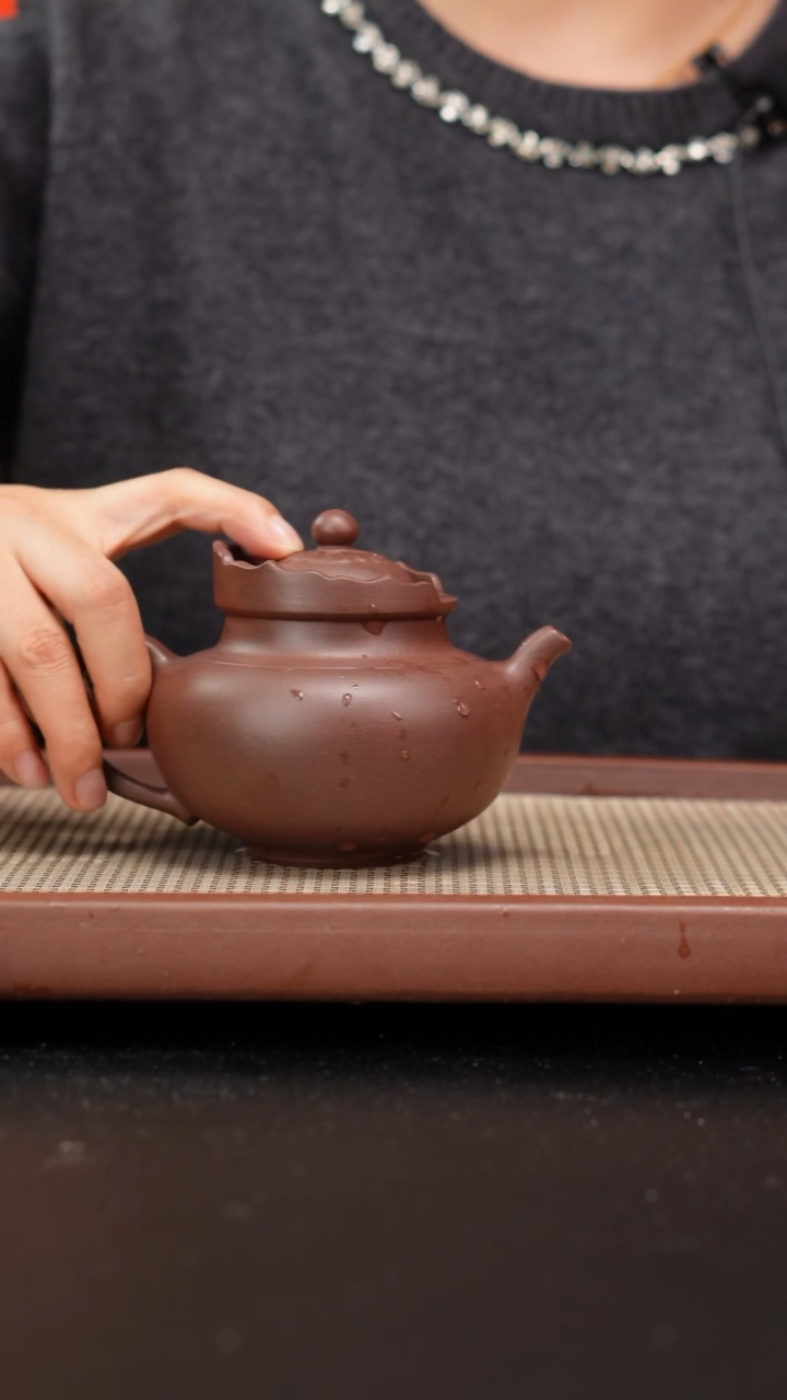 【闪购商品】紫砂茶壶全手工底曹清僧帽250