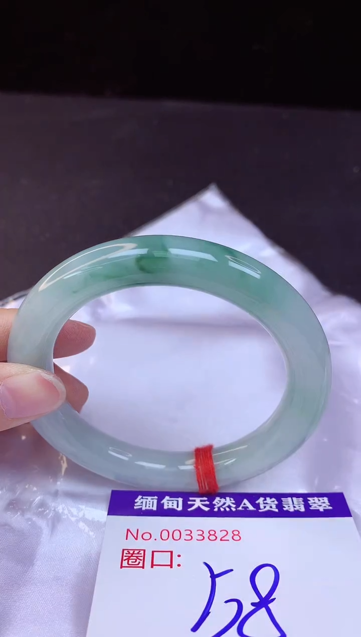 【闪购商品】翡翠手镯未镶嵌58+
