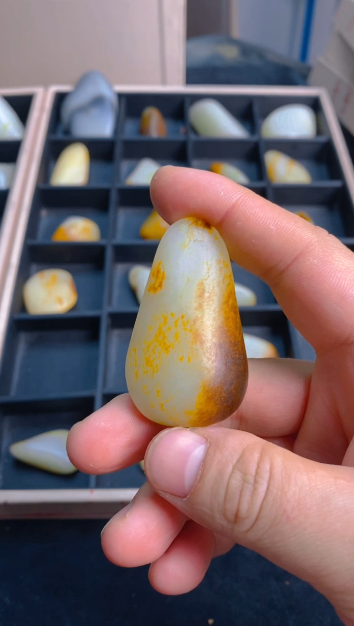 【闪购商品】和田玉未镶嵌吊坠和田玉