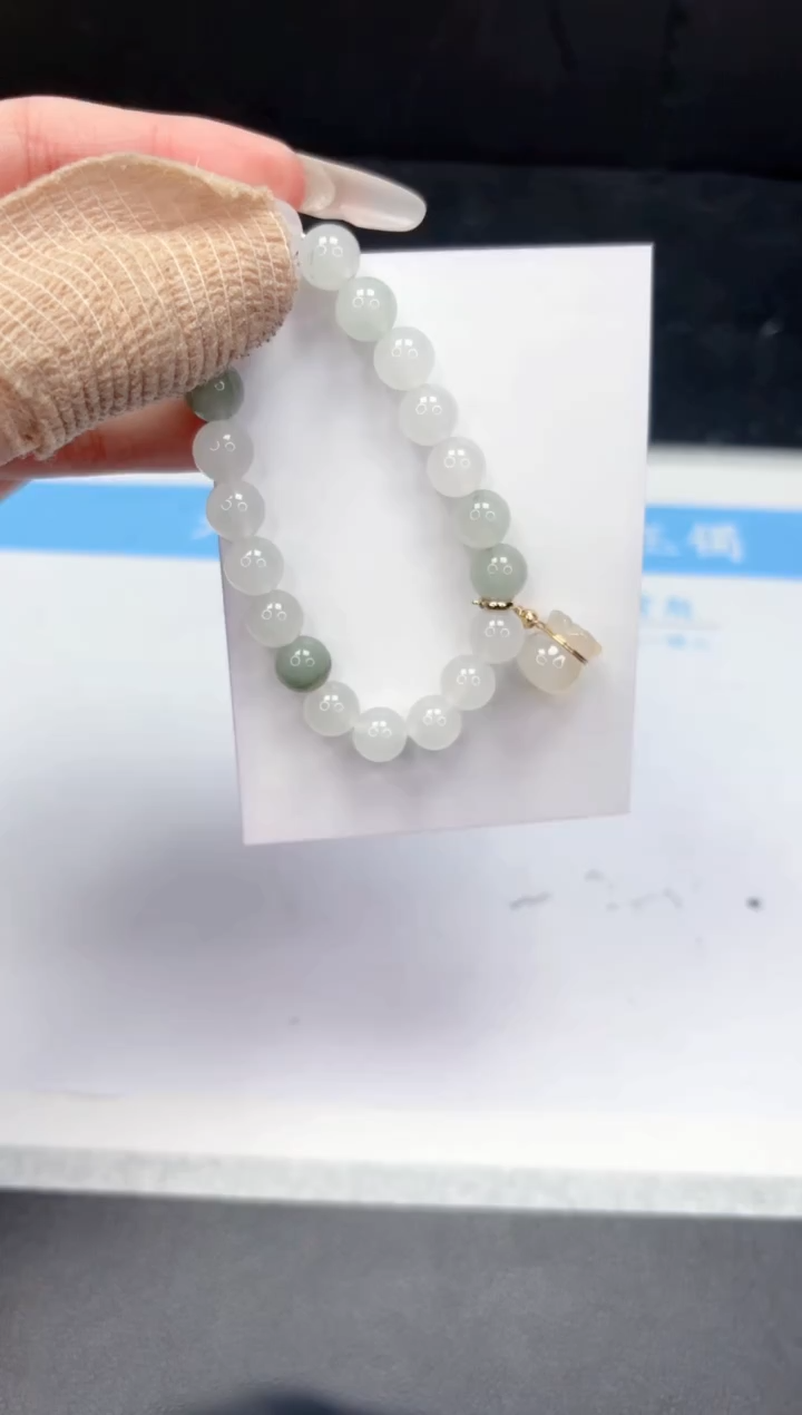 【闪购商品】石英质玉手镯未镶嵌手链