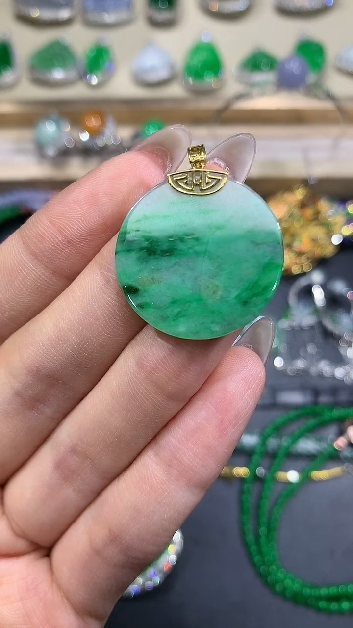 【闪购商品】翡翠吊坠(不含链)18K金镶嵌4团购