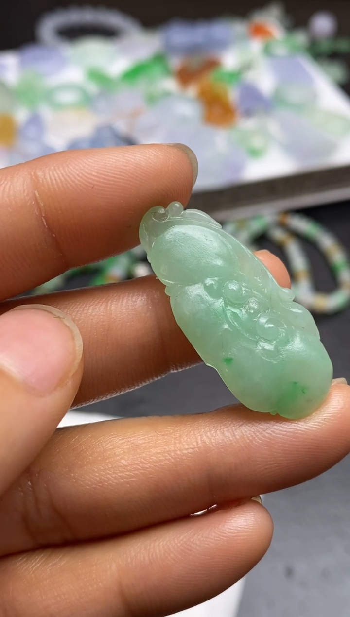 【闪购商品】定制翡翠未镶嵌翡翠毛货~