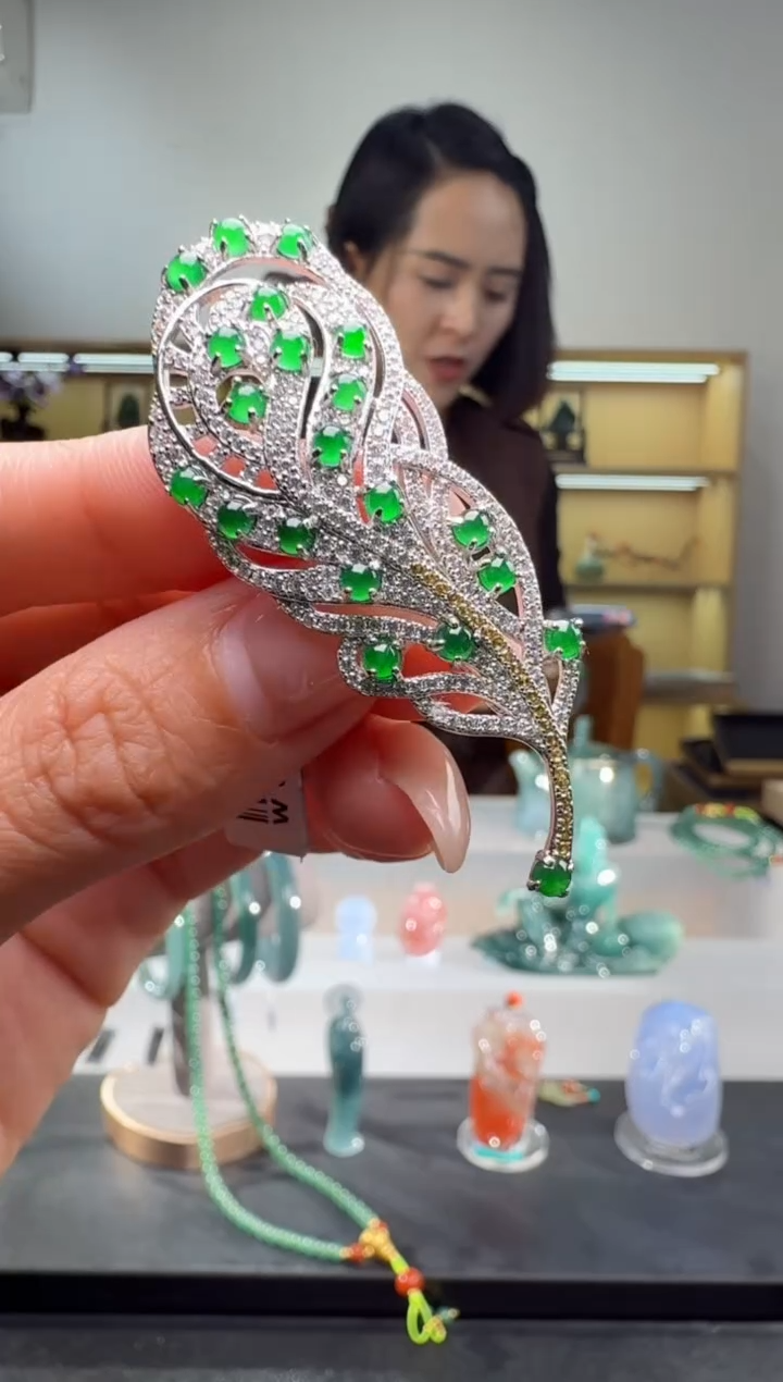 吊坠(不含链)未镶嵌翡翠胸针