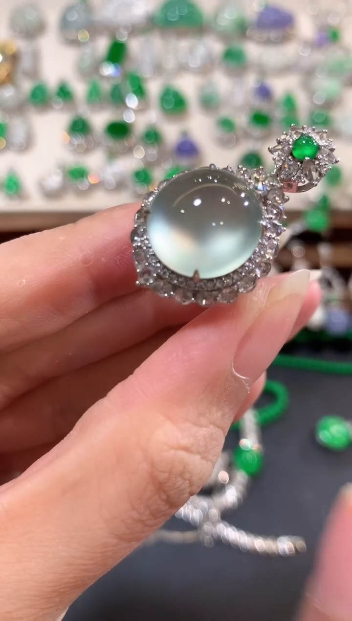 翡翠戒指18K金镶嵌香***ym27  