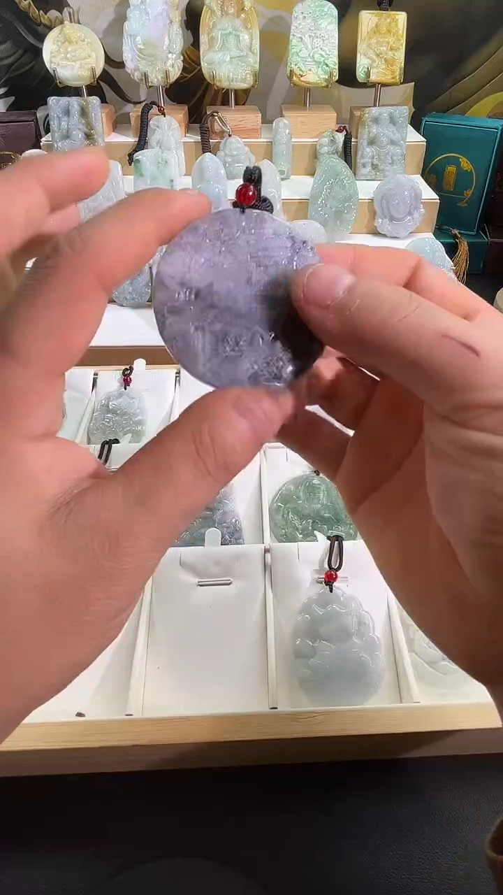 颈饰未镶嵌翡翠12//3   1