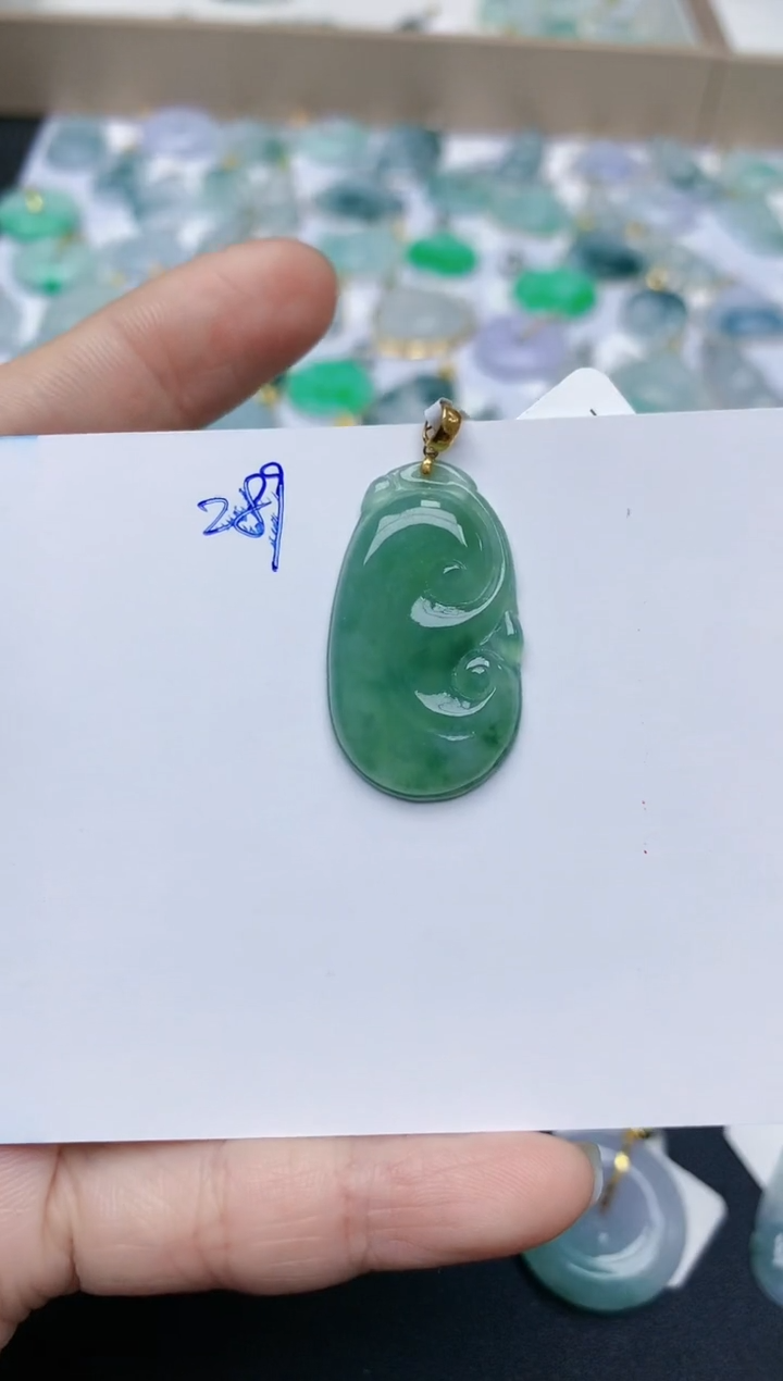 【闪购商品】翡翠颈饰18K金镶嵌天然翡翠A货    289