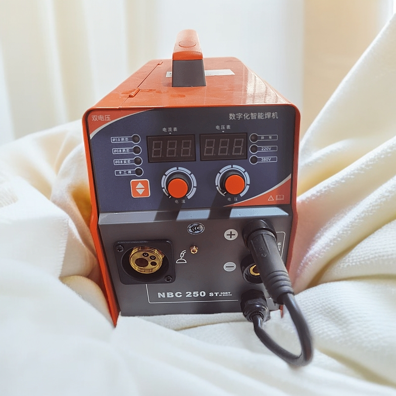 鹏诚nbc250st双电压无气自保焊机一台