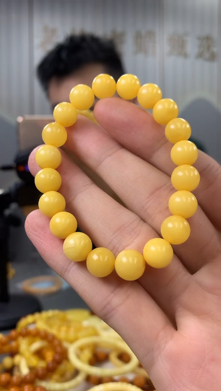 【闪购商品】琥珀裸石未镶嵌手串多样性发其一