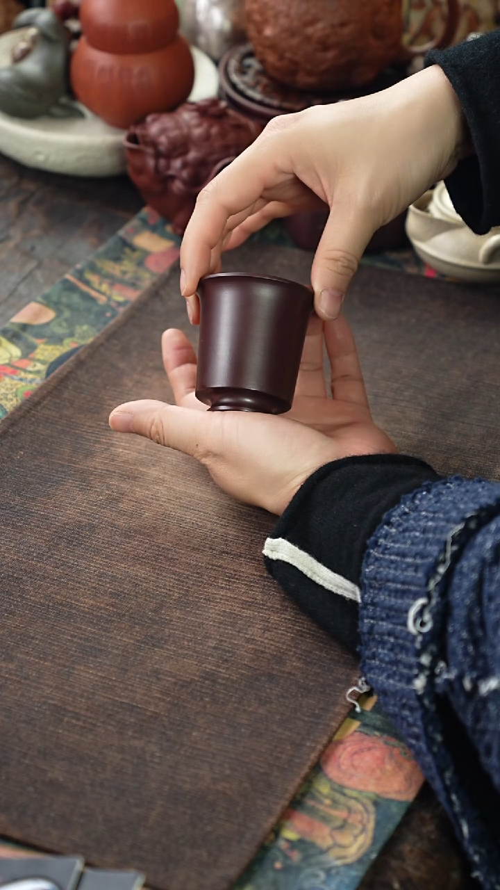  紫朱泥光素紫砂杯
