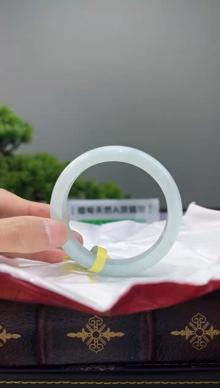 【闪购商品】翡翠手镯未镶嵌手镯7