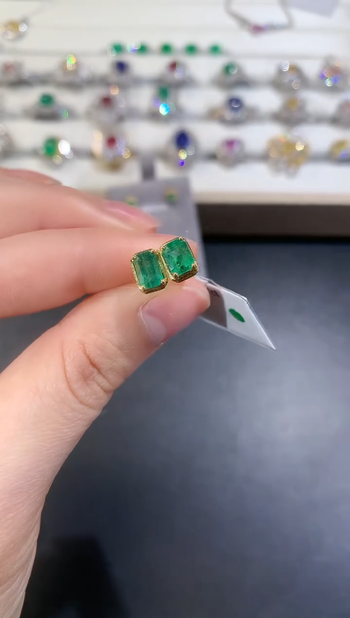 【闪购商品】祖母绿耳饰18K金镶嵌Z25|2500