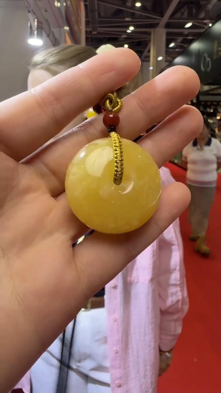 未镶嵌颈饰琥珀杭州珠宝展假一罚十
