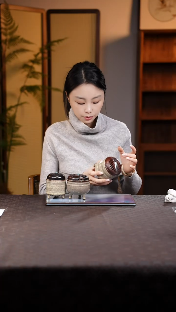 瓷四*?土人斋 天青镇纸