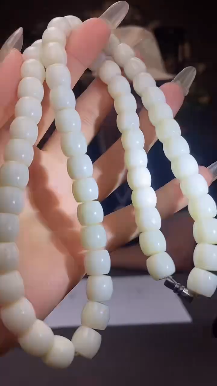 和田玉未镶嵌颈饰c752