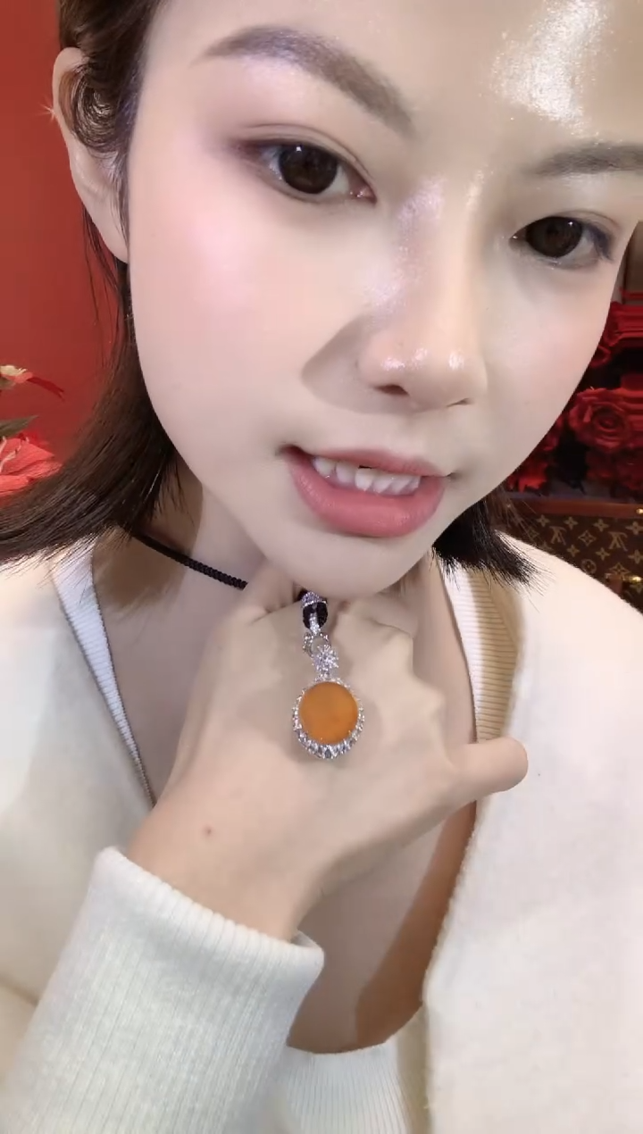 吊坠(不含链)18K金镶嵌翡翠D66