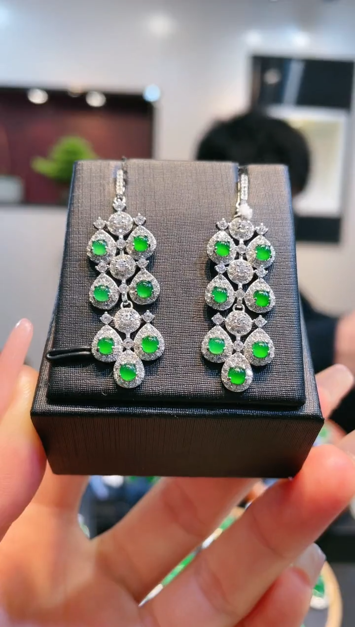 【闪购商品】翡翠颈饰银S925镶嵌A12天然A货翡翠耳饰