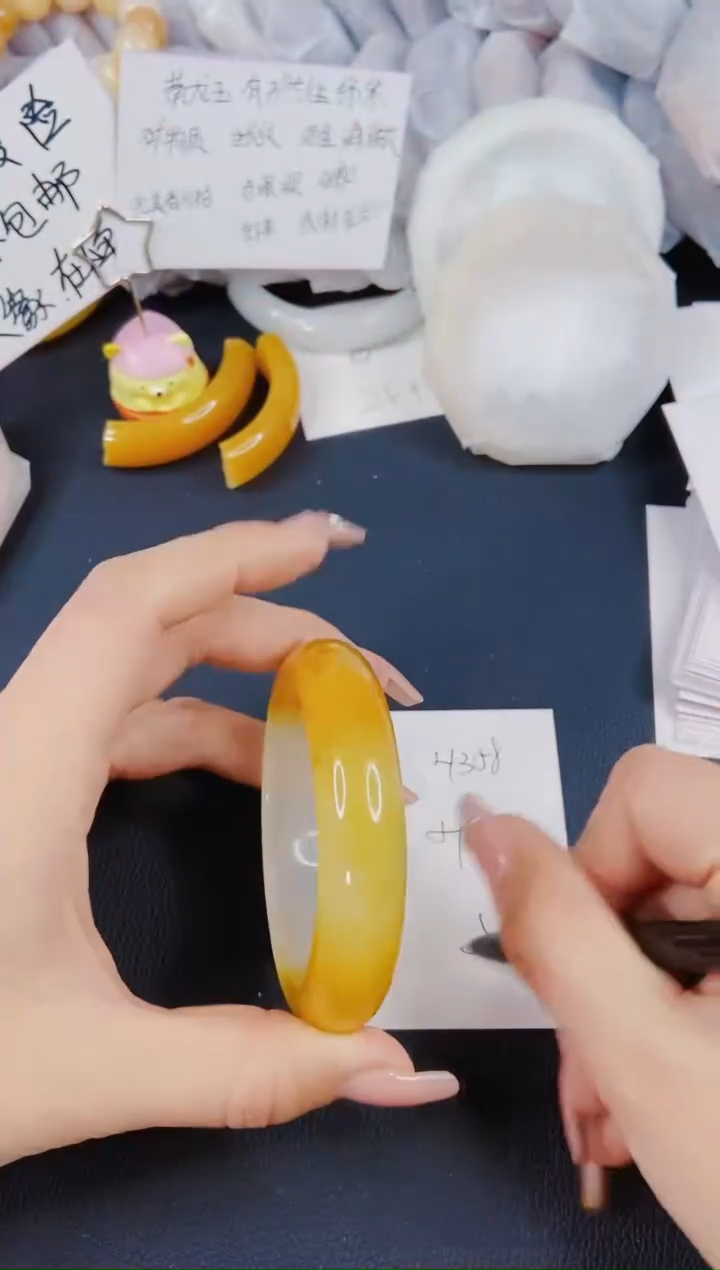 【闪购商品】石英质玉手镯未镶嵌H358-59/60