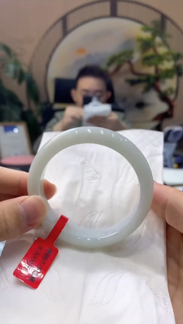 【闪购商品】翡翠手镯未镶嵌000009574